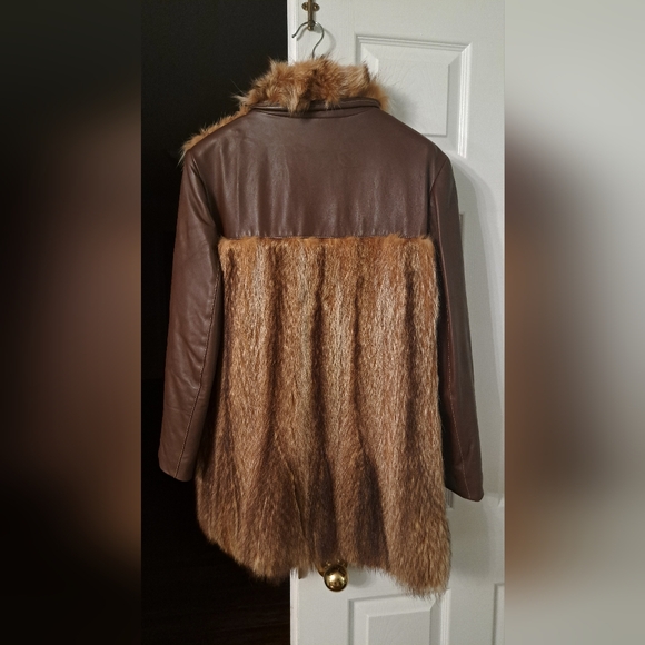 Genuine Leather & Fur Jacket. Custom-made in Canada. - Picture 4 of 14